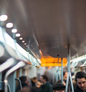 Muscler son périnée dans les transports